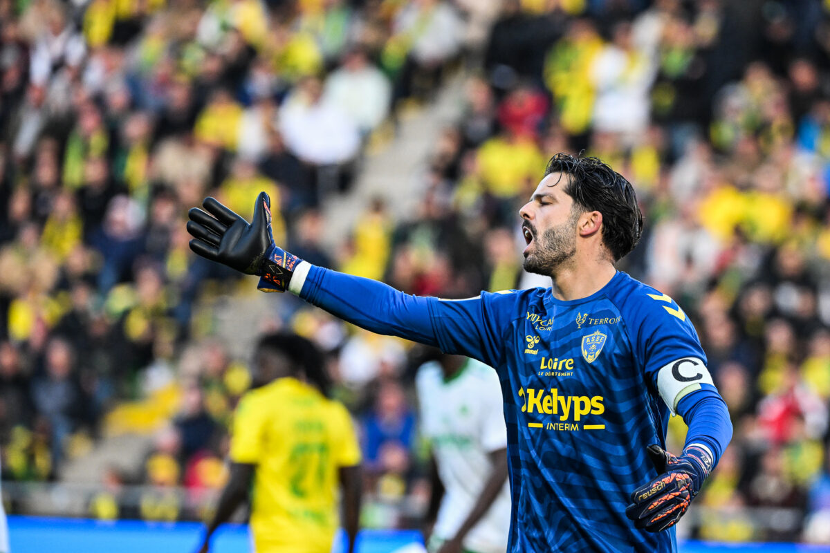 ASSE Il Y A Un Sujet Gautier Larsonneur