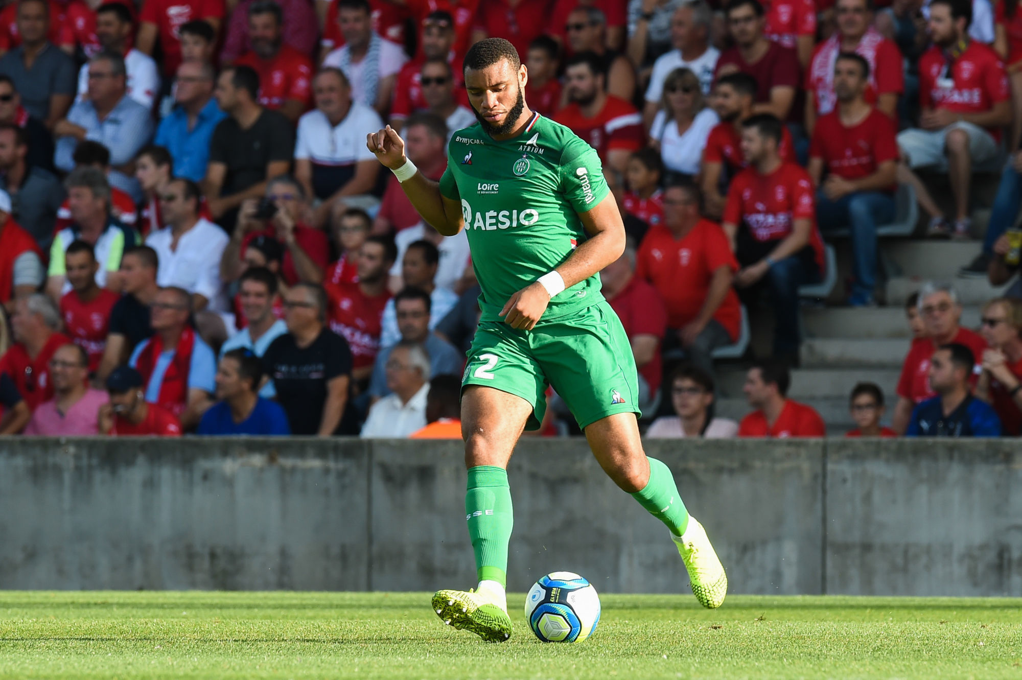 Harold Moukoudi : "Beaucoup de clubs me voulaient lors de ce mercato !"