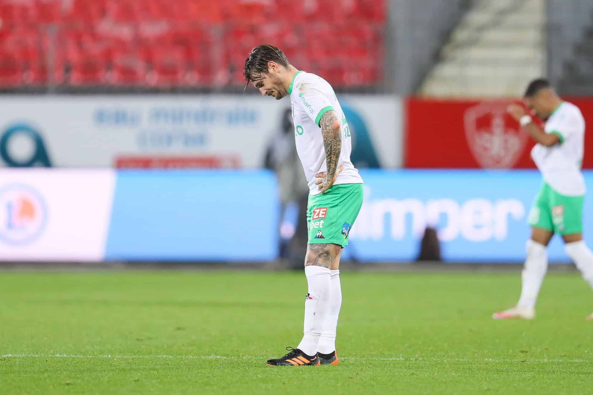 🚨 #ASSEFCM : Mathieu Debuchy rend les armes face à Metz !