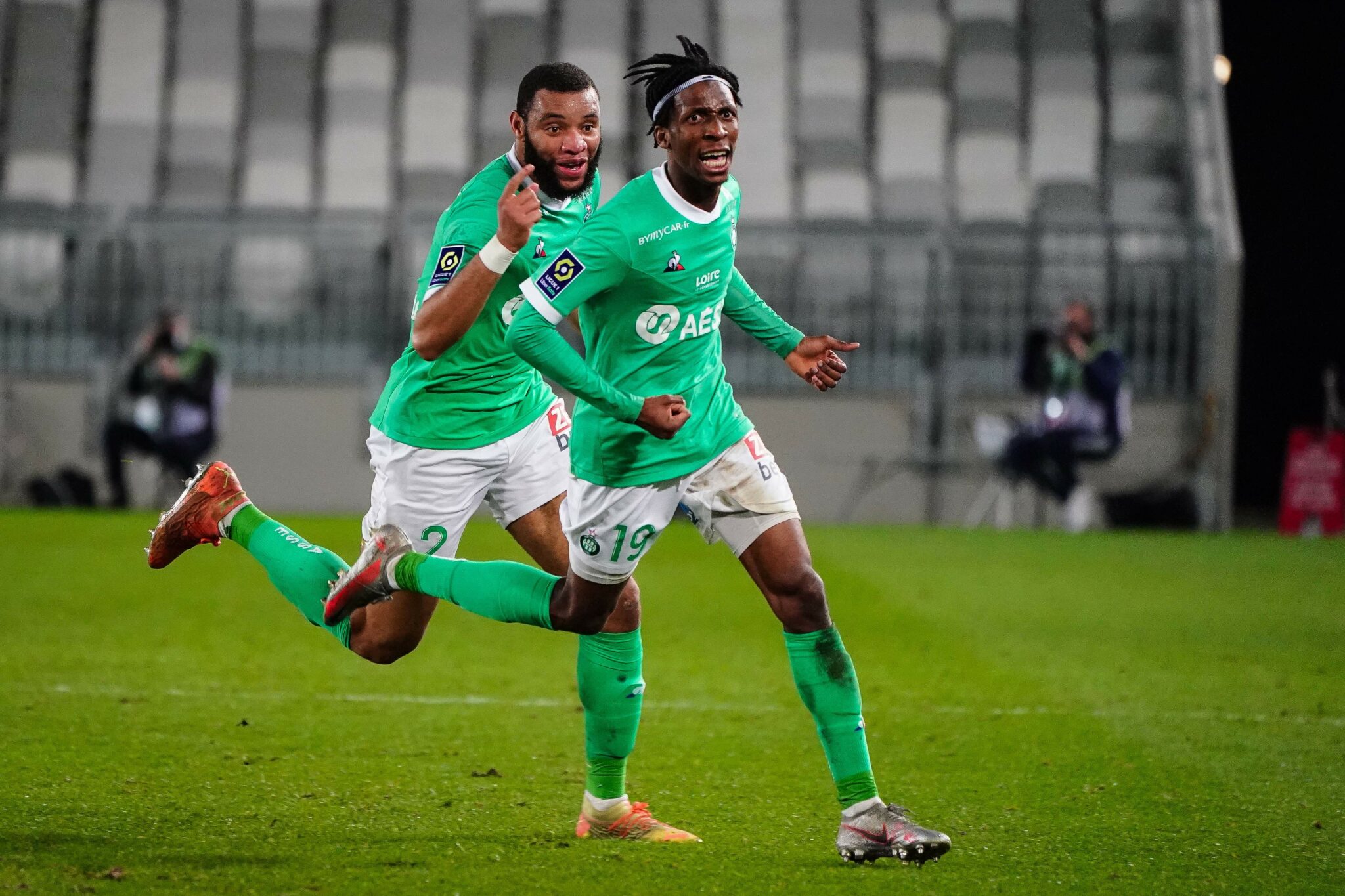 Yvan Neyou et Harold Moukoudi avec les Lions Indomptables !