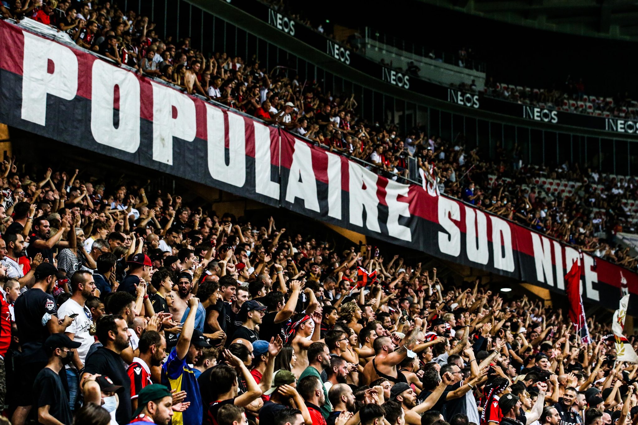 🏟 Un OGC Nice qui fait tourner dans un stade à moitié vide ?