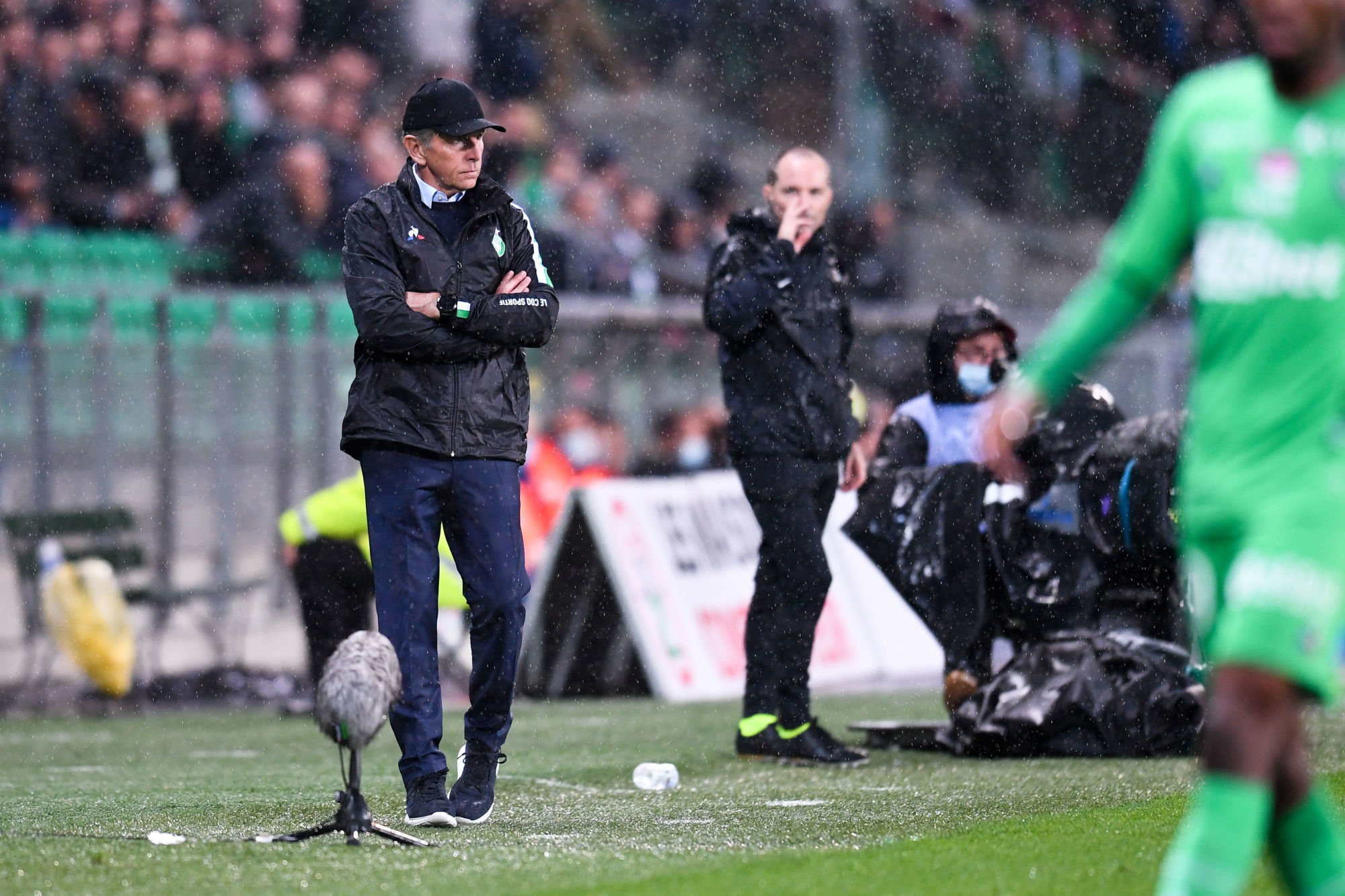 "Claude Puel est toujours là ! Et il n’a pas l’air d’avoir l’intention de partir"