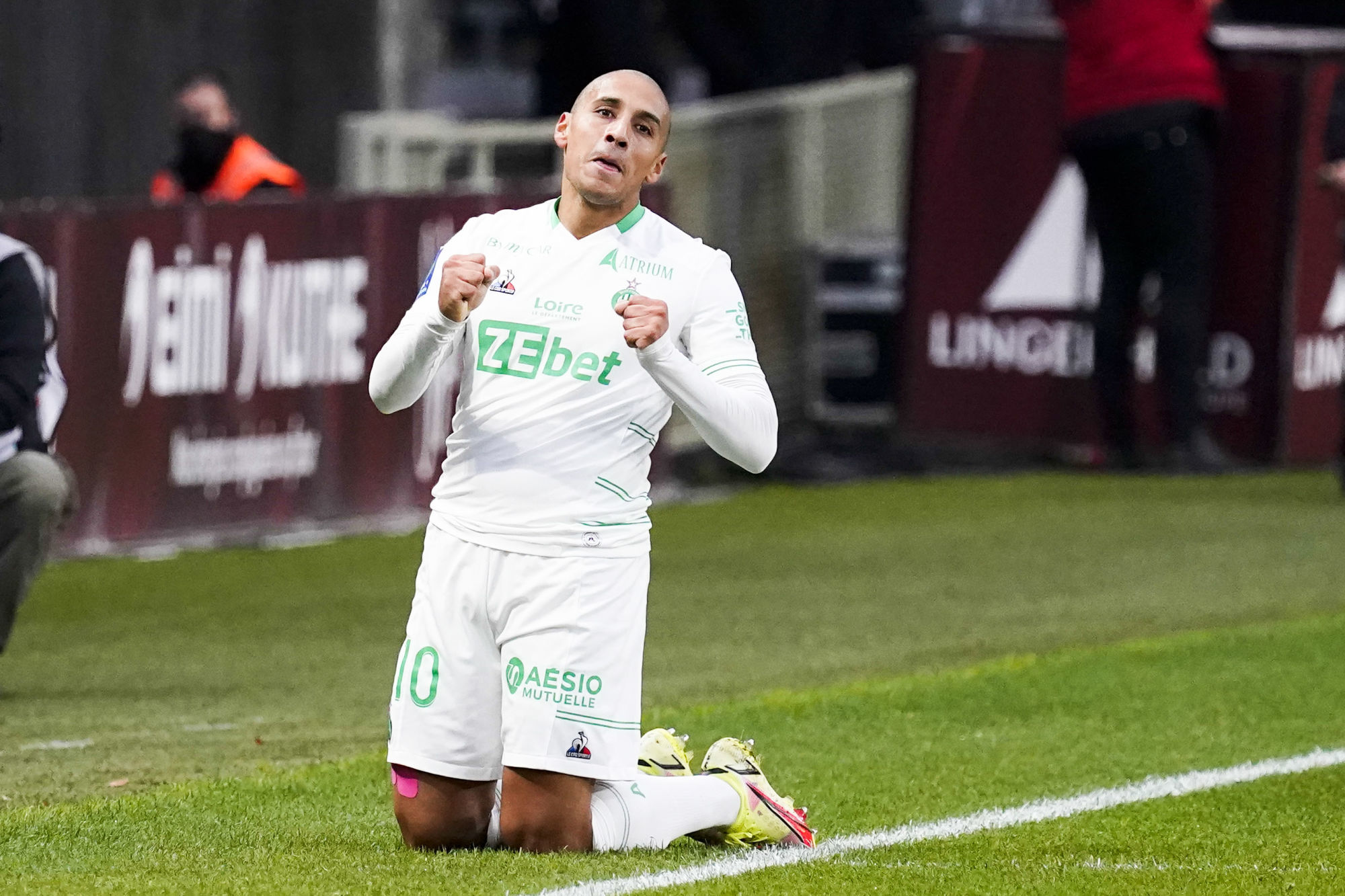 Khazri s’inspire d’un lyonnais notamment pour sa préparation physique