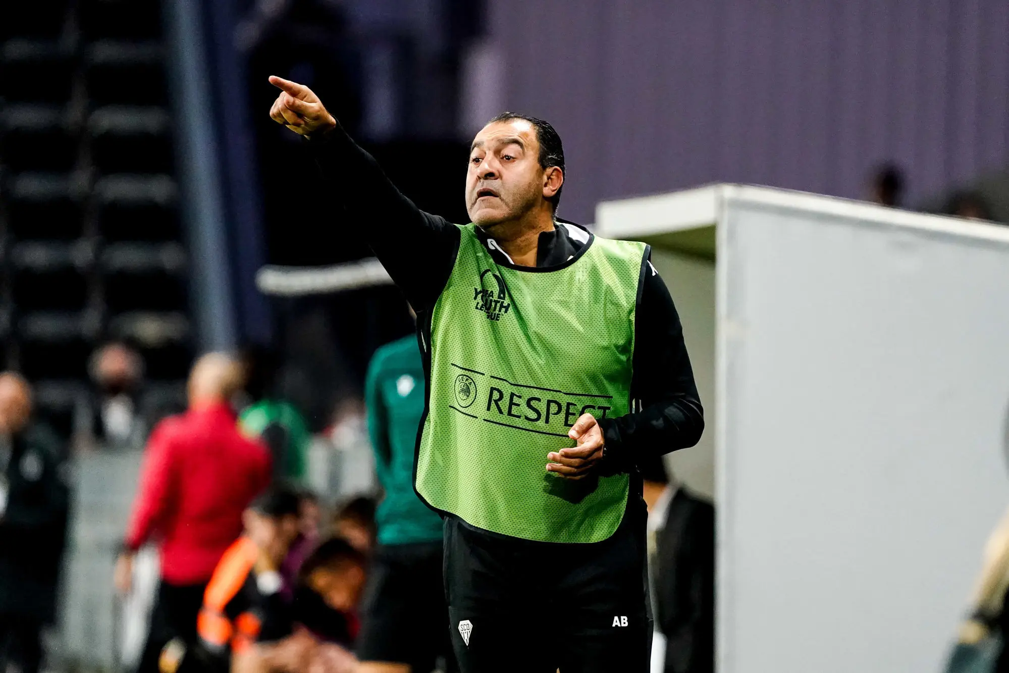 Abdel Bouhamaza : "Bernardoni ? Il me rappelle Loïc Perrin dans la stature et le charisme !"