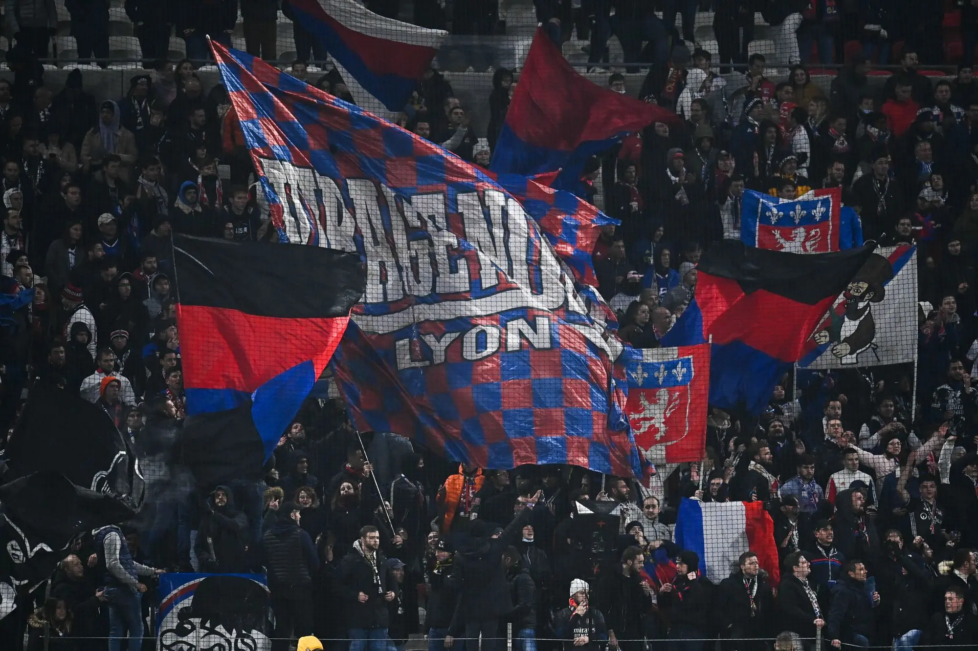 Le Derby continue d'agiter l'OL et ses supporters par communiqués interposés !