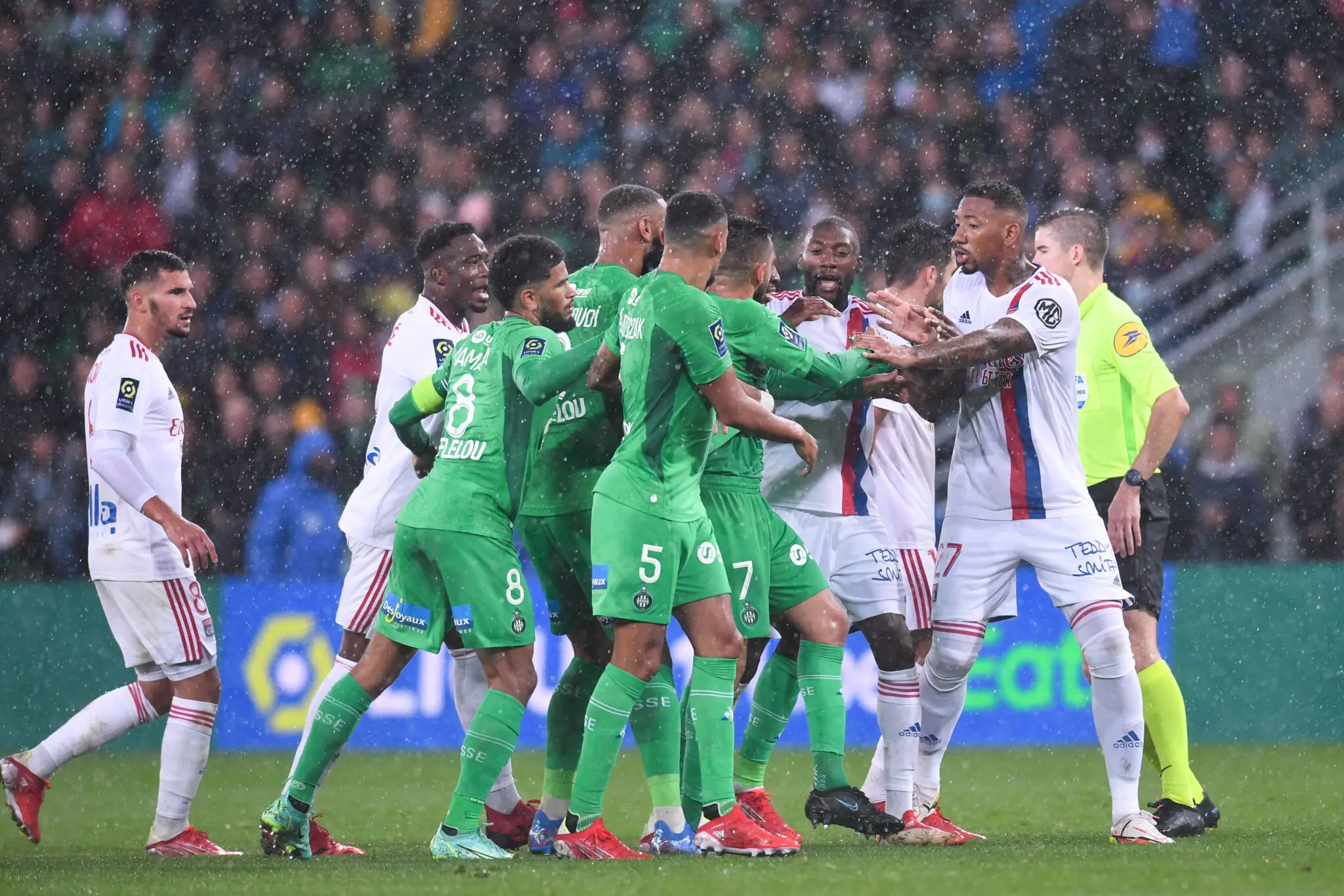 Les Lyonnais lancent les hostilités avant le Derby