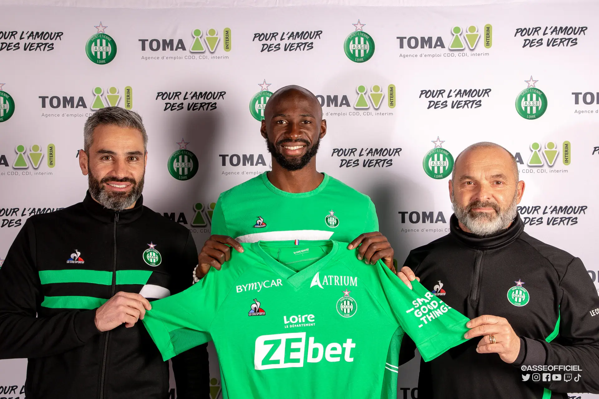 🗣 Les premiers mot d'Eliaquim Mangala en Vert