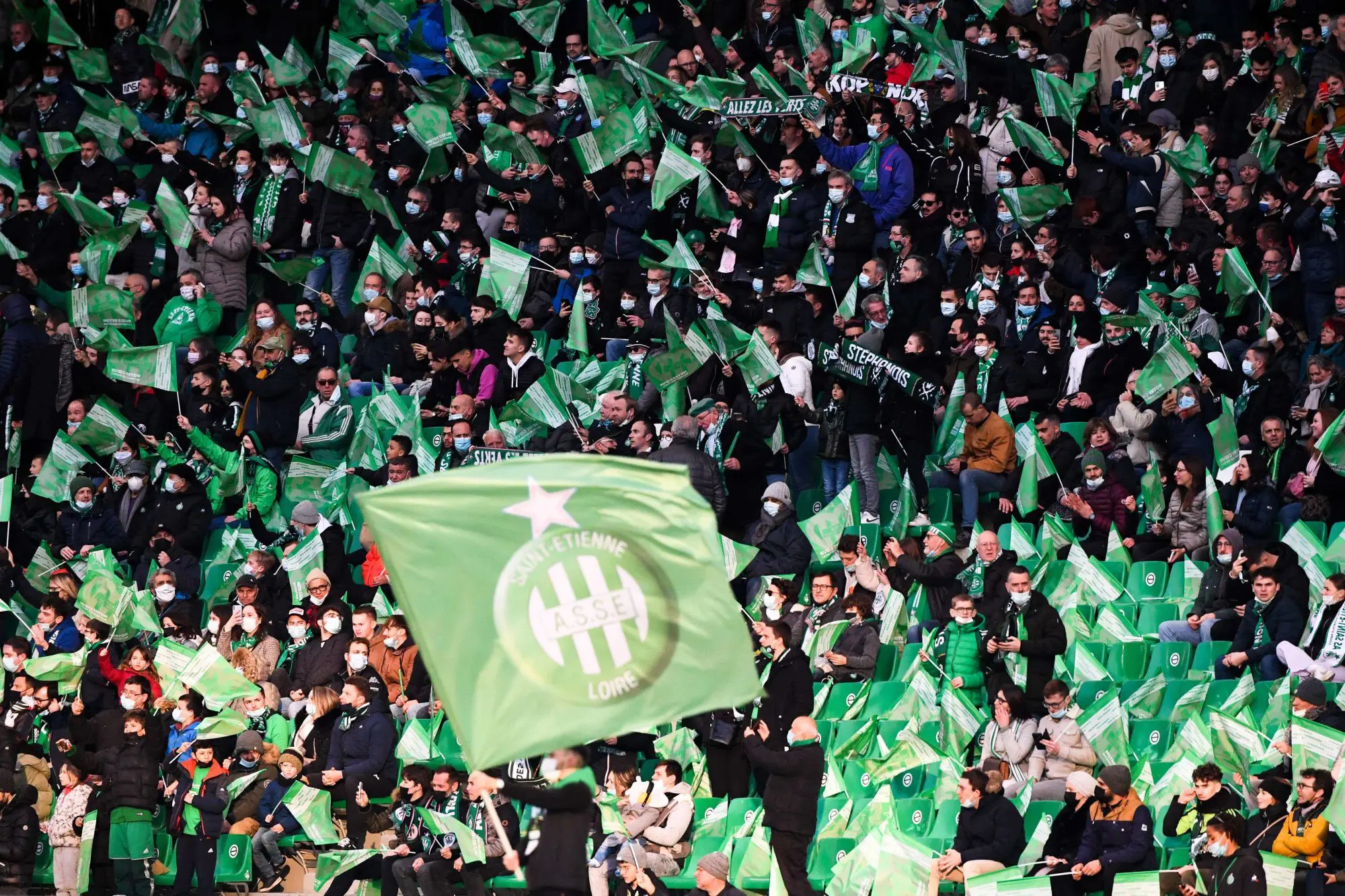 📺 #ASSEMHSC : Revivez les trois buts de l'ASSE avec un stade en ébullition !