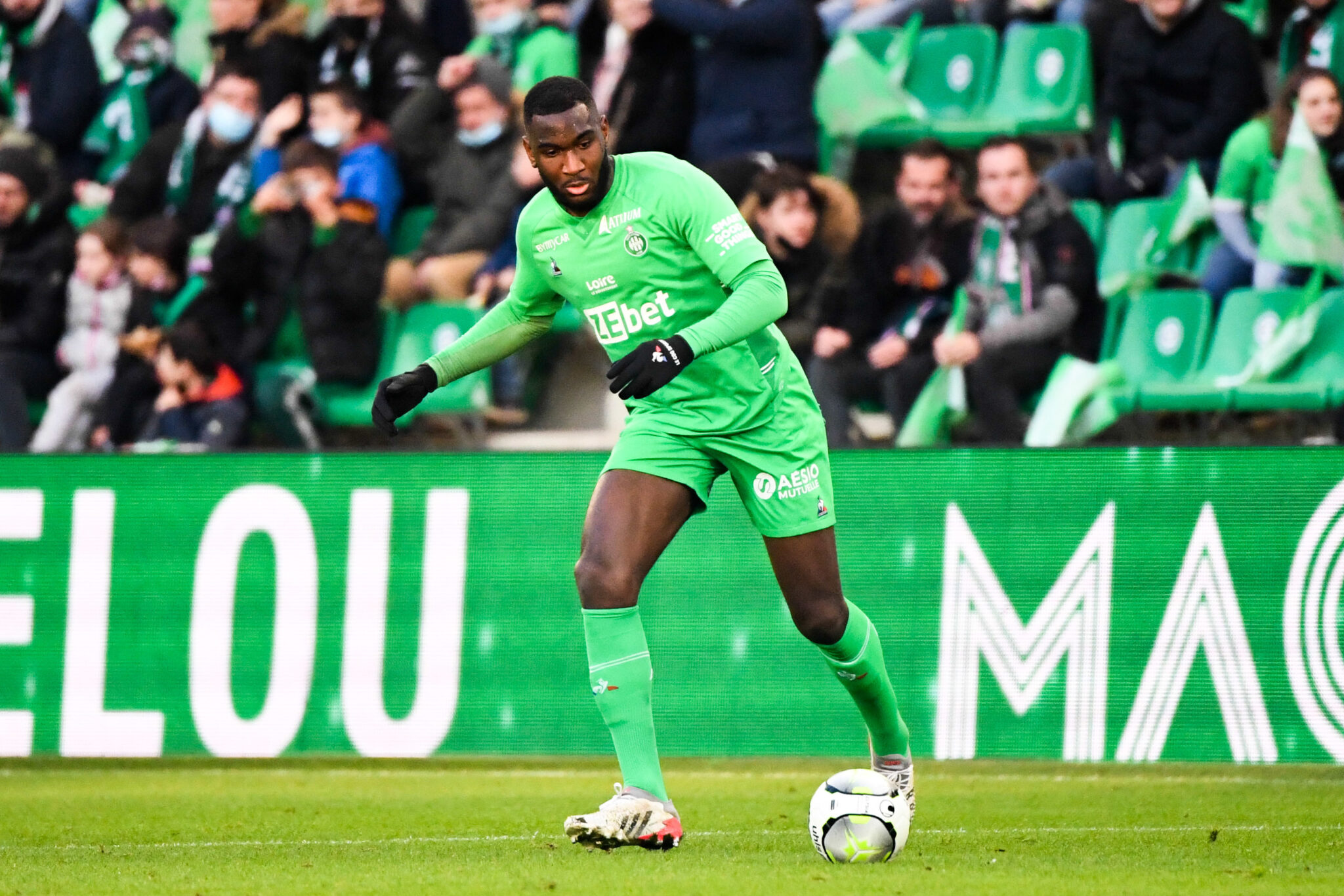 Mickael Nadé séduit en interne