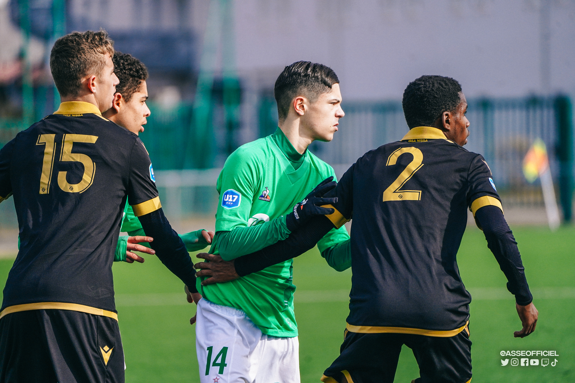 Formation : les U15 gagnent le derby !