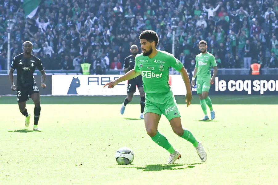 🚨 Flash : L'ASSE suspend Camara après une bagarre avec un jeune du Centre de formation !