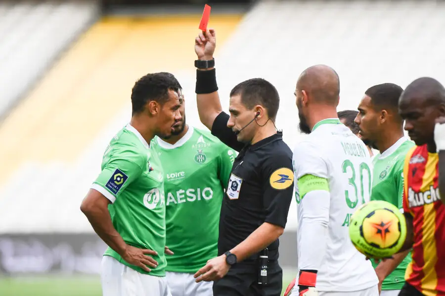 #ASSEASM : Un arbitre qui connait la chaleur des supporters au sifflet