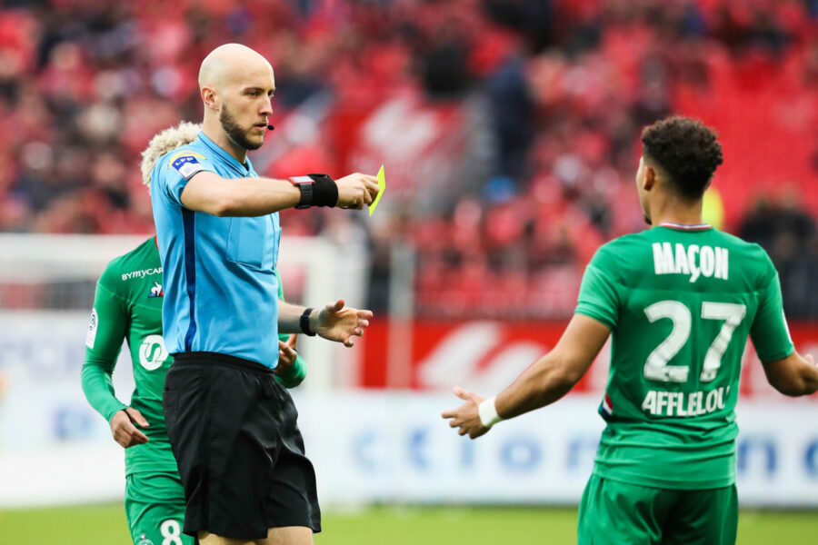 🟢🔴 ASSE - Brest : Un arbitre qui siffle peu désigné pour samedi