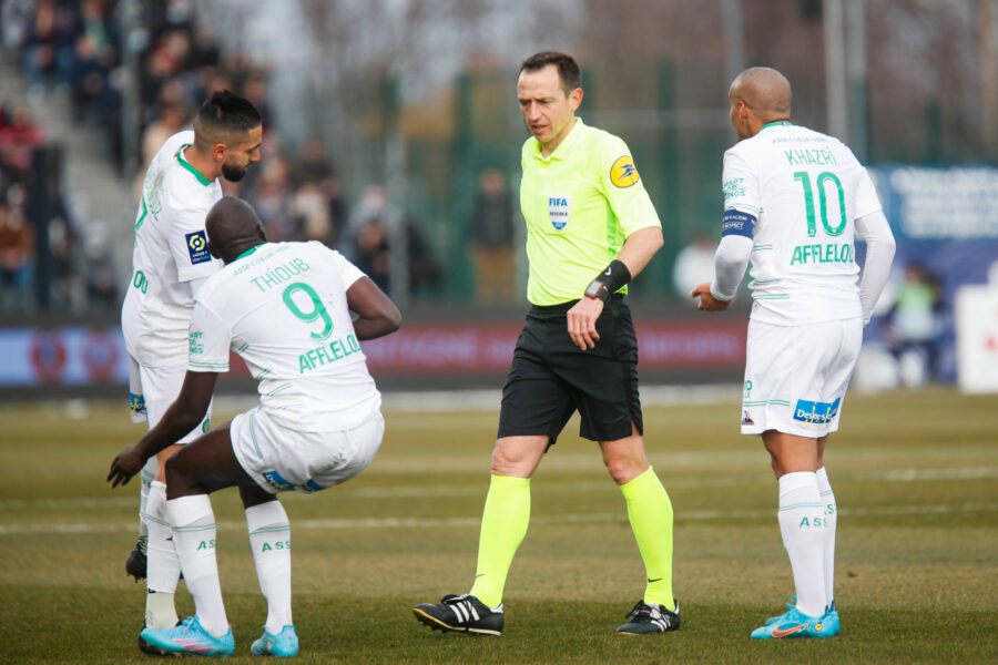 #FCLASSE : Un porte-bonheur au sifflet face à Lorient !