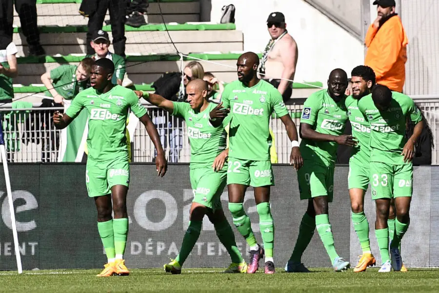 🚨 La compo des Verts : Une absence de taille pour les Verts !