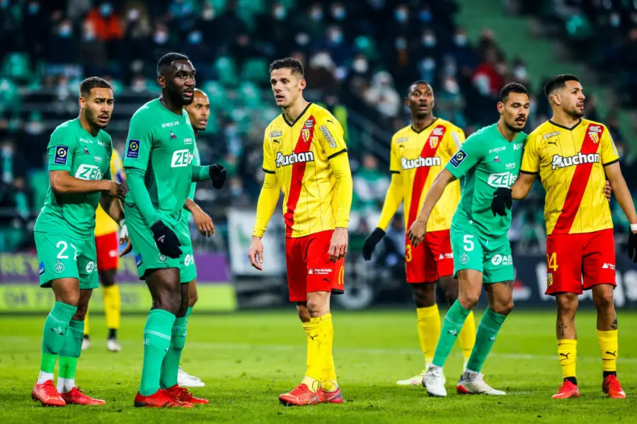 🚨 Flash : La défense stéphanoise encore chamboulée pour accueillir Monaco !