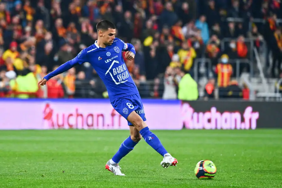 Mercato : Pourquoi Giraudon n'a pas signé hier ?