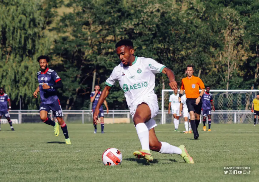 🖊 L'ASSE fait signer un autre jeune du centre de formation !
