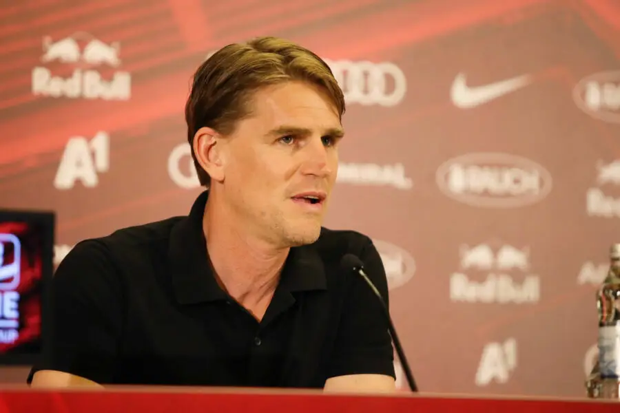 Mercato : Le directeur du RB Salzburg réagit après l'arrivée de Gourna