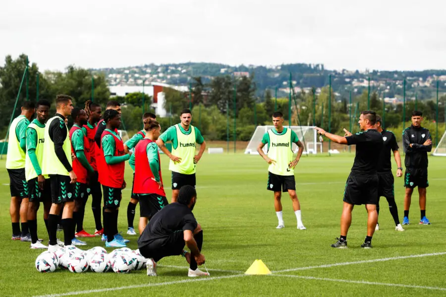 Ligue 1  : Un ancien de l'ASSE quitte Nice et rejoint Rennes