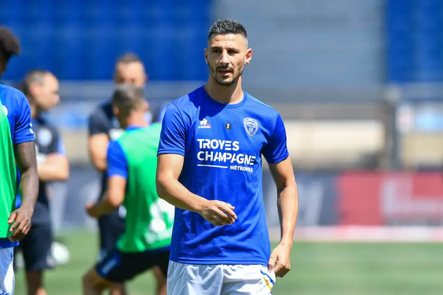 Mercato : Pisté par l'ASSE, Touzghar rejoint un ancien stéphanois !