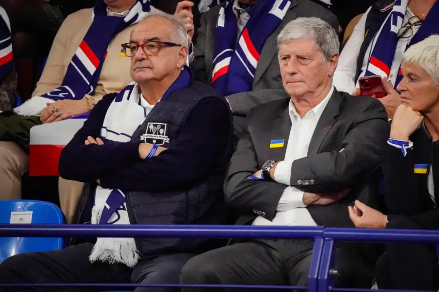 Guillou et Larqu&eacute; s'insurgent contre l'incomp&eacute;tence du club !