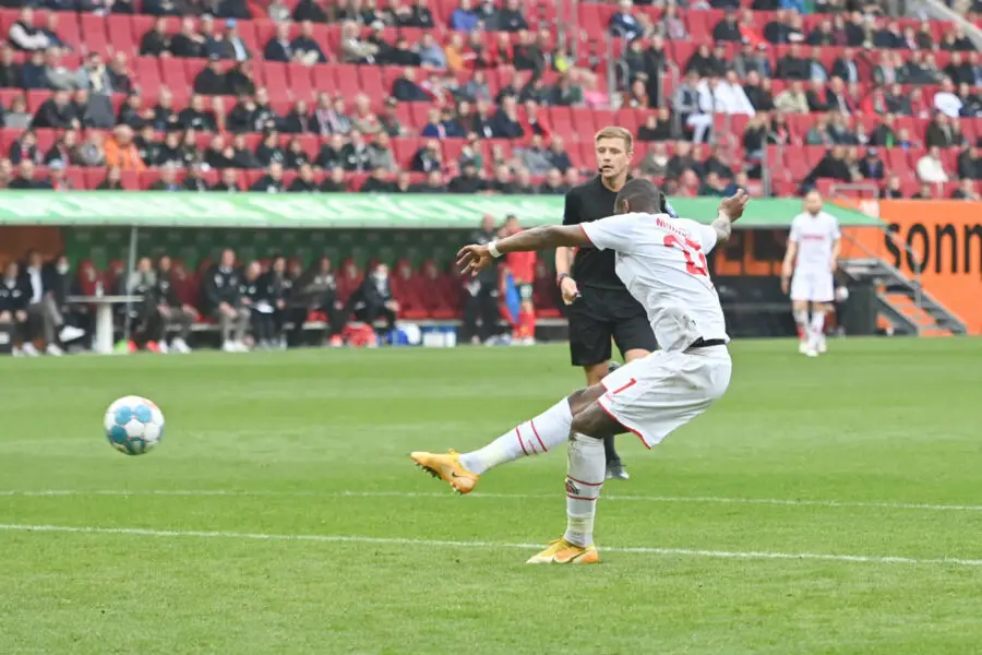 Mercato : Un flop stéphanois va s'engager à Dortmund !