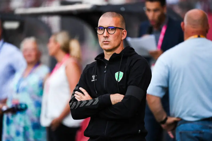 🎙️ "Je suis entraineur de l'ASSE et j'ai envie de réussir ici"