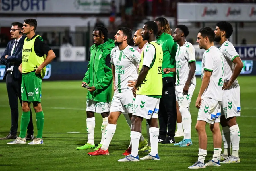🚨 Flash Mercato : Deux départs imminents du côté des Verts !