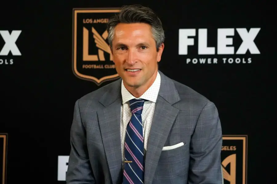 Mercato : Le DG de Los Angeles explique pourquoi il a craqué sur Bouanga !