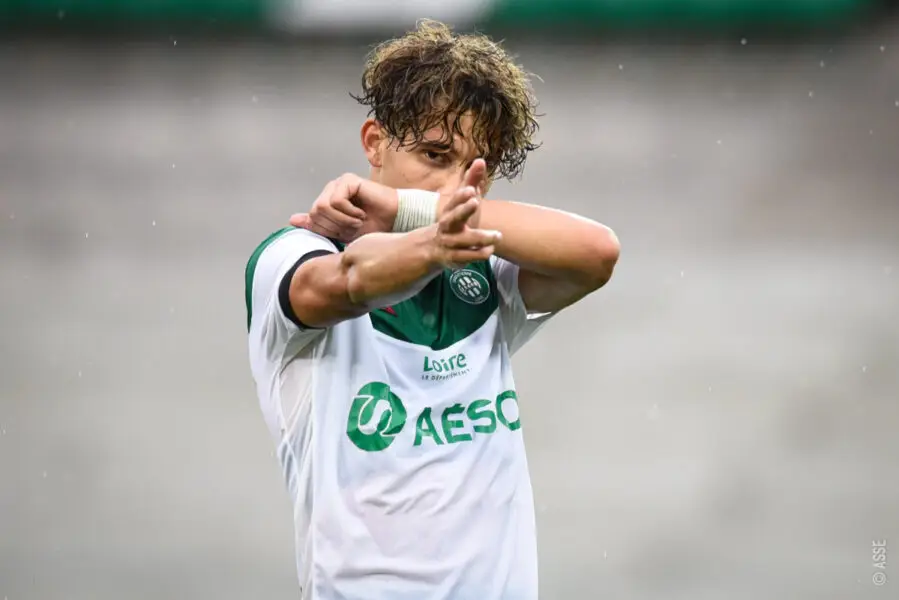 🗣 Adil Aouchiche revient sur son passage à l'ASSE !