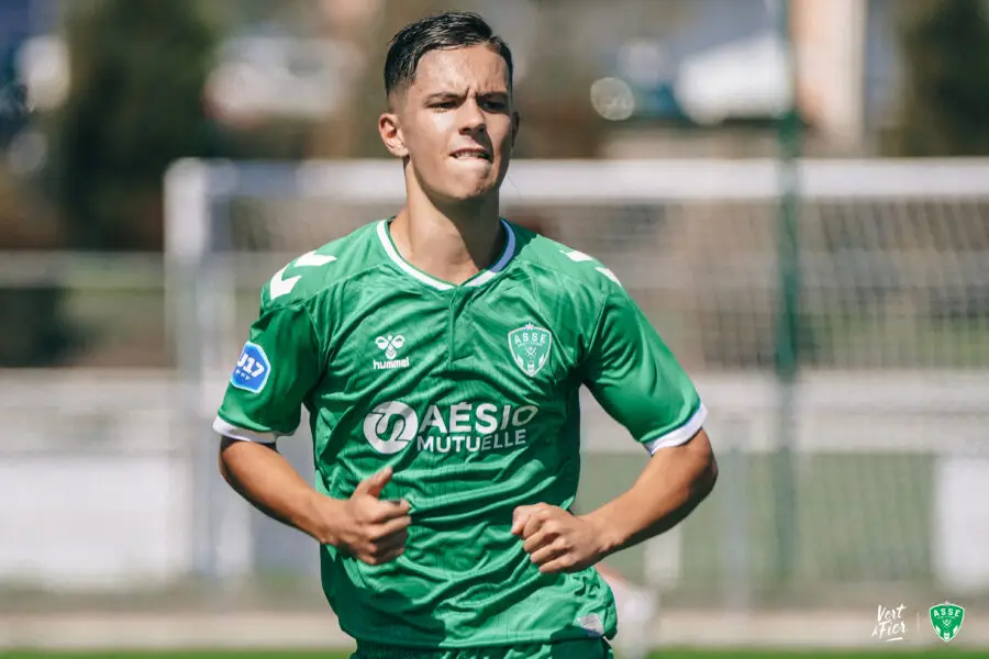 Les U17 gagnent le derby sans aucune contestation !