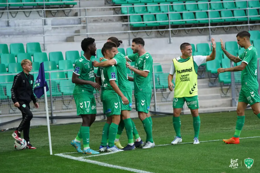 Les Verts sont loin d'être les plus jeunes de L2