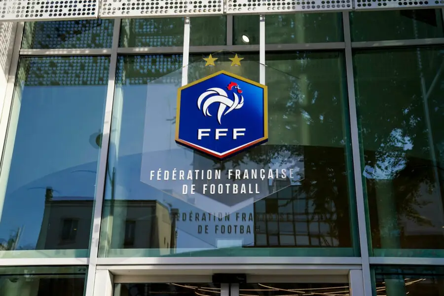 🚨 Coup de tonnerre : la FFF cacherait des abus sexuels sur mineurs !