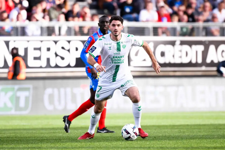 🔎 Qui pour remplacer Benjamin Bouchouari ?