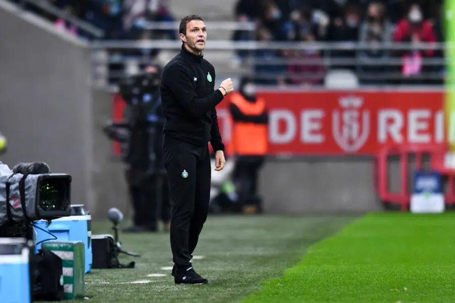 🚨 Flash : La mise à l’écart de Lucien Favre à Nice profite à Julien Sablé !