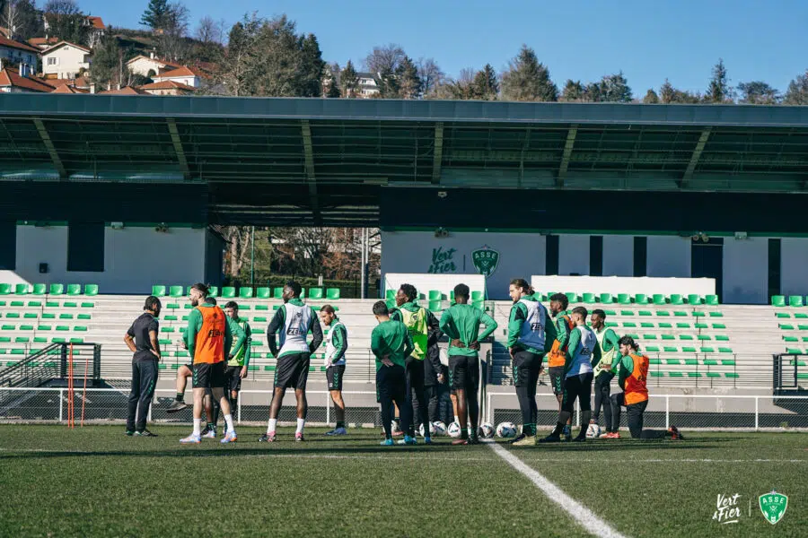 ⚽ Comment l'ASSE va se préparer avant d'aller défier le leader ?