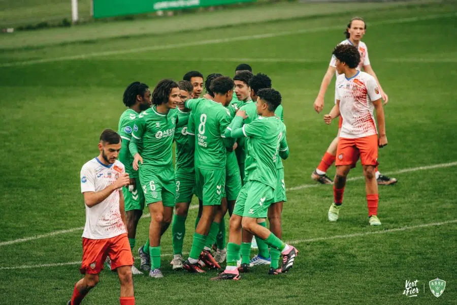 Les U17 mettent fin à la série infernale mais déçoivent !