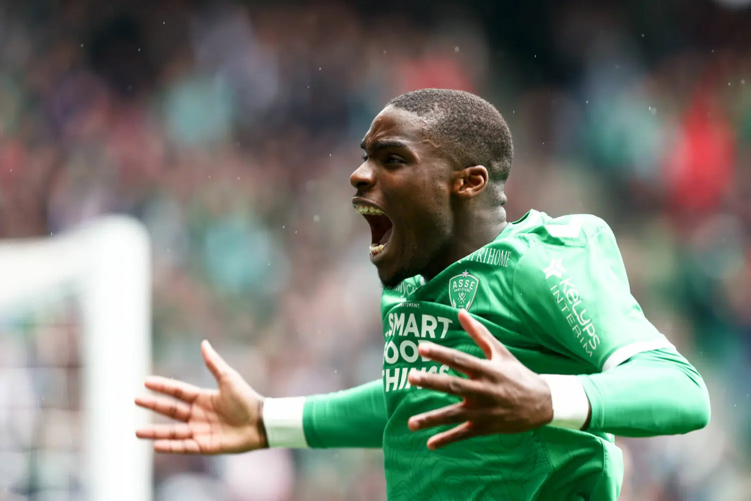 🏆 Niels Nkounkou meilleur joueur de Ligue 2 en Avril !