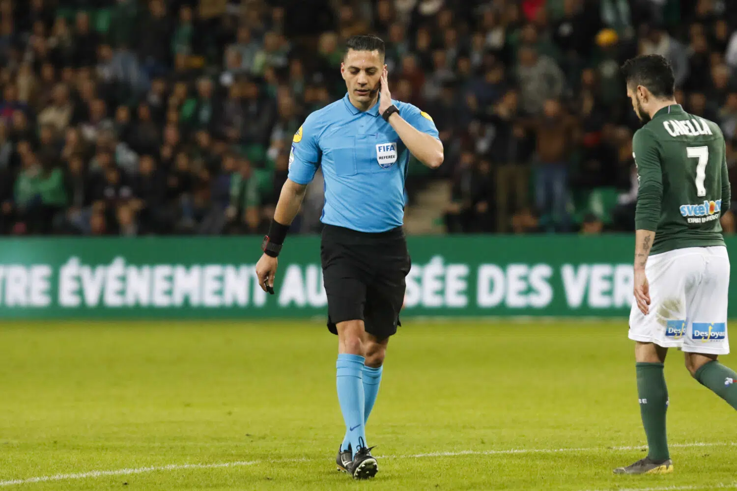 Il faudra attendre pour la sonorisation des arbitres