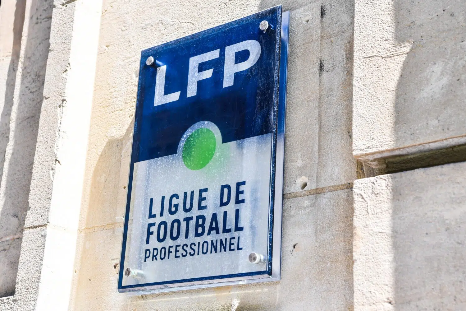 Mercato : C'est parti pour 2 mois et demi de mouvements !
