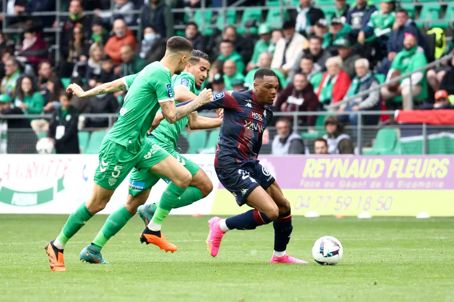 Grenoble se renforce avant de retrouver l'ASSE