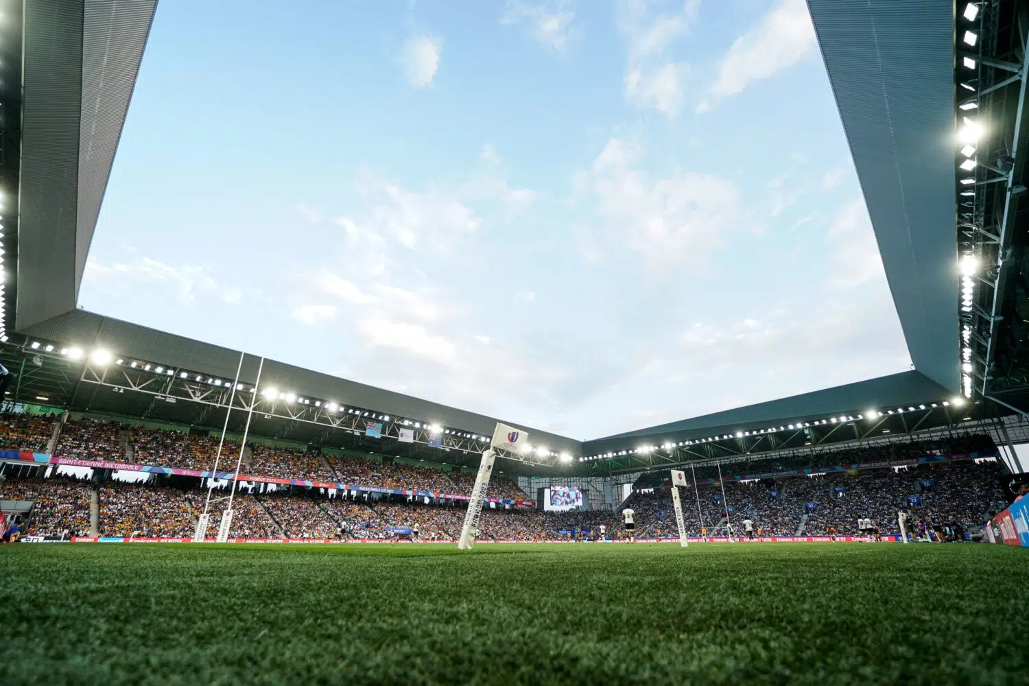 🏉 Le monde du rugby préfère Saint-Étienne à Lyon !