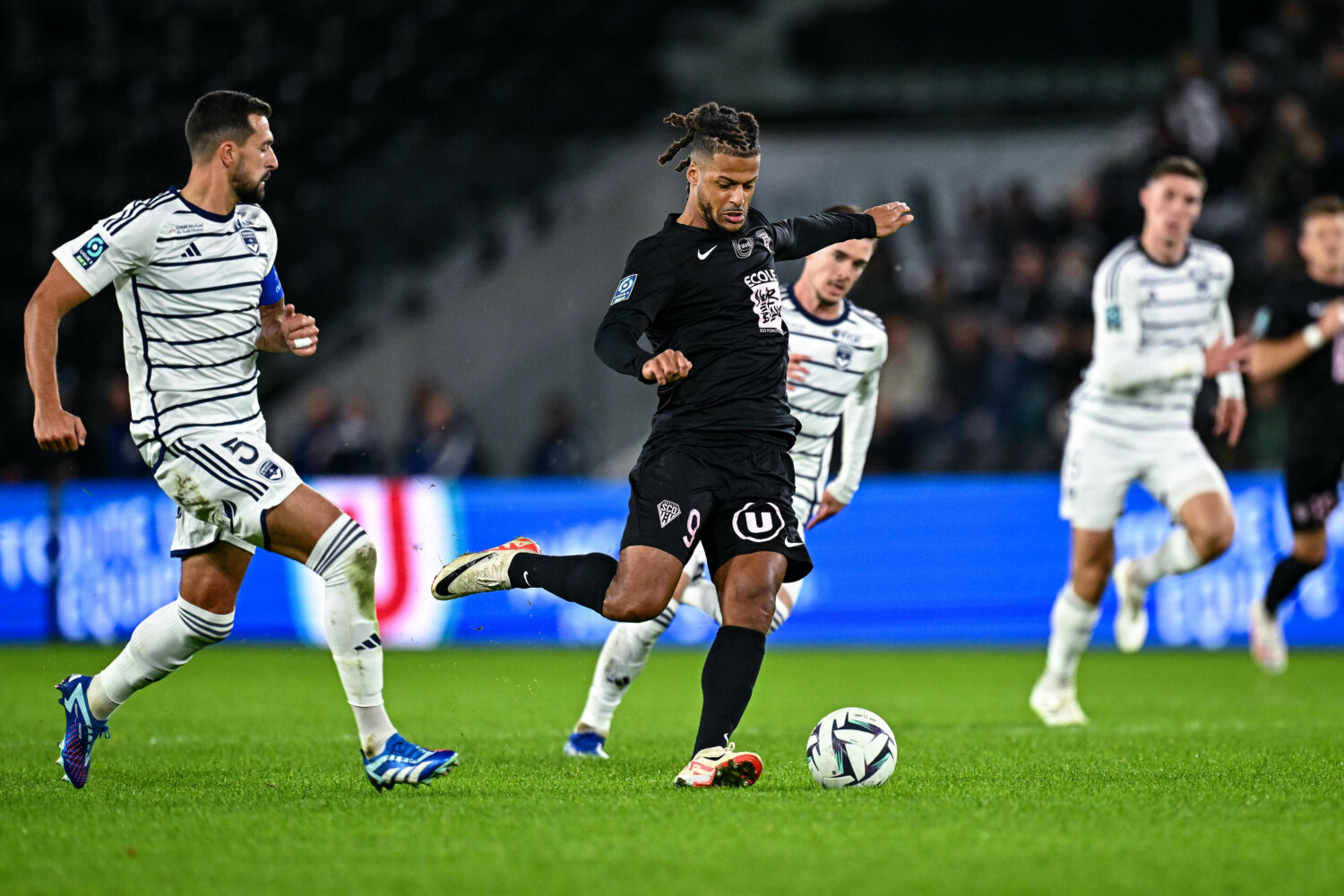 🔥 La résurrection de Loïs Diony vu d’Angers !