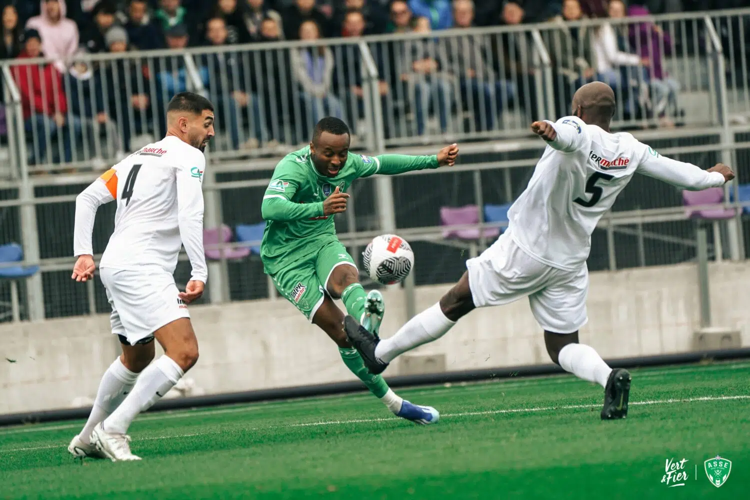 🚨 L'ASSE se qualifie avec à la jeunesse, les 3 buts en images !