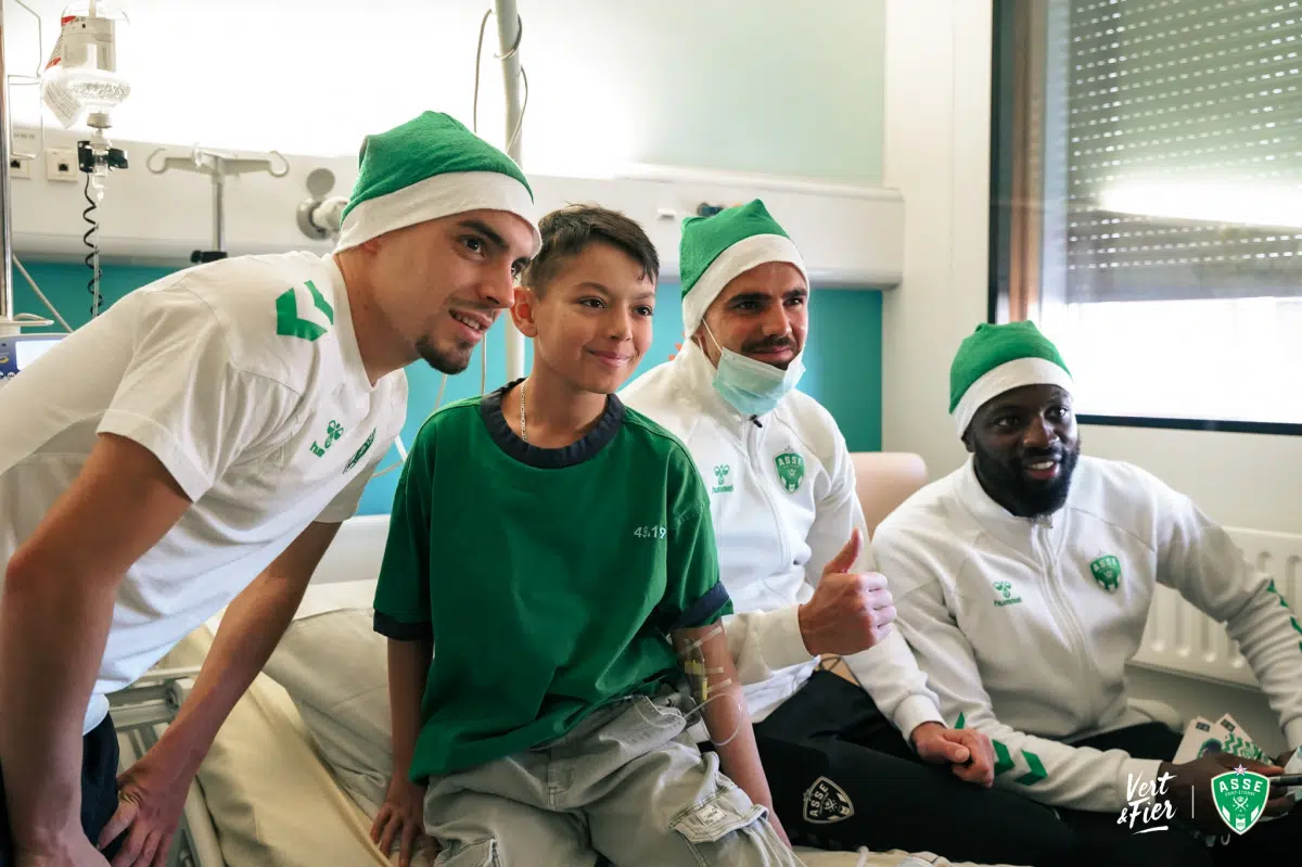 ⚽ Les Verts se distinguent par un geste admirable !