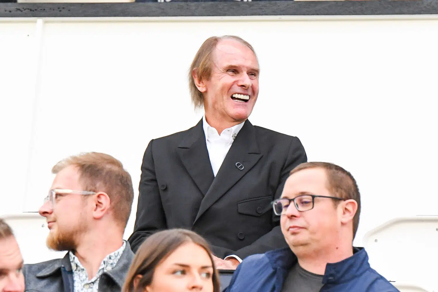 Ligue 2 : 3 offres de rachat pour un concurrent de l'ASSE !