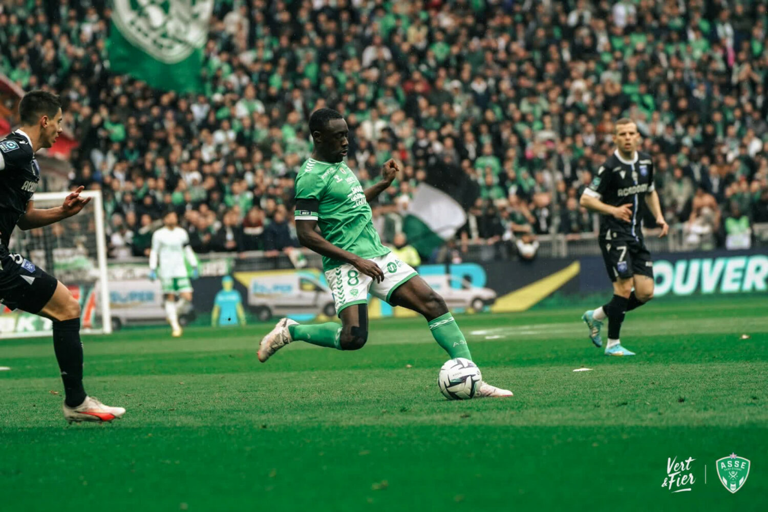 Dennis Appiah en aura pour un moment ! - ASSE