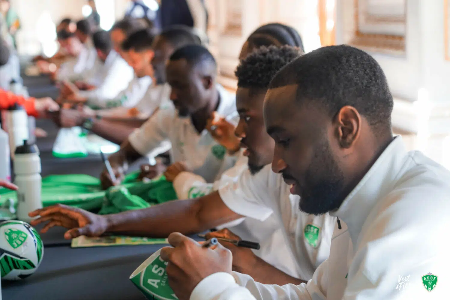 ASSE : Bain de foule pour les joueurs stéphanois