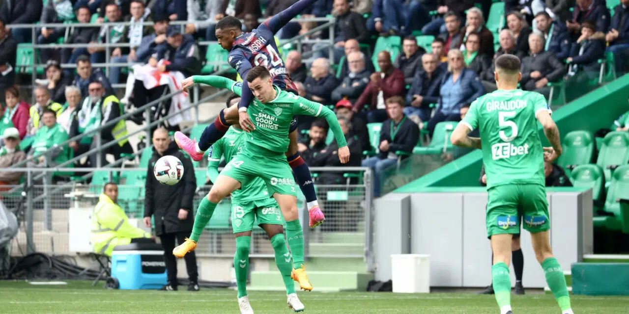 ASSE : "Le téléphone n'a pas beaucoup sonné. Ça m'a surpris !"